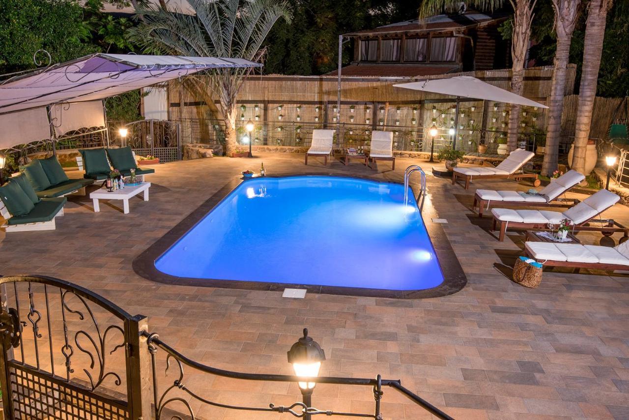 כחול ירוק בכפר Villa Had Nes Exterior foto